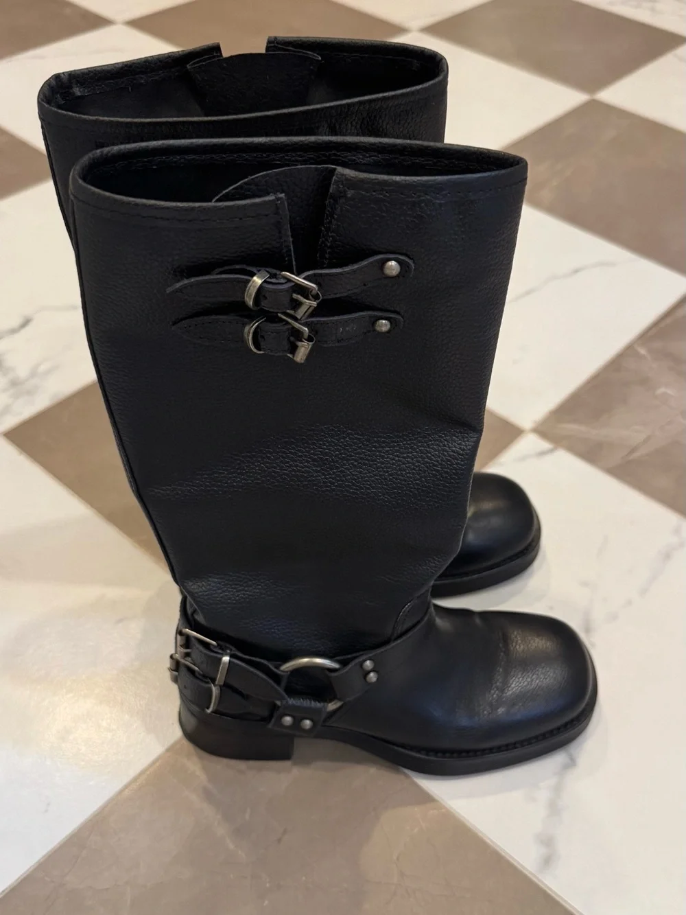 Steve Madden size 14